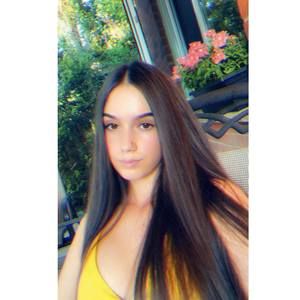 Meet your Posher, Vanessa